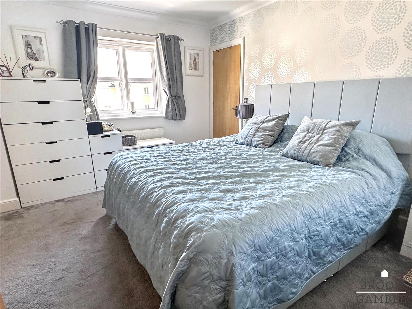 2 Bedroom Flat - Purpose Built. Callao Quay in Eastbourne, East Sussex 10